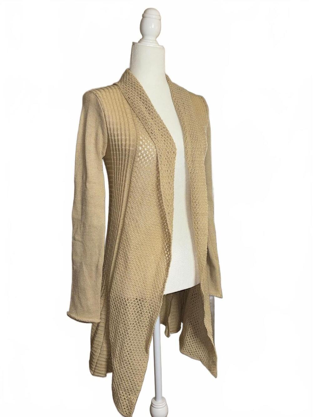 Y2K Body Central Cream Colored Knitted Acrylic cardigan